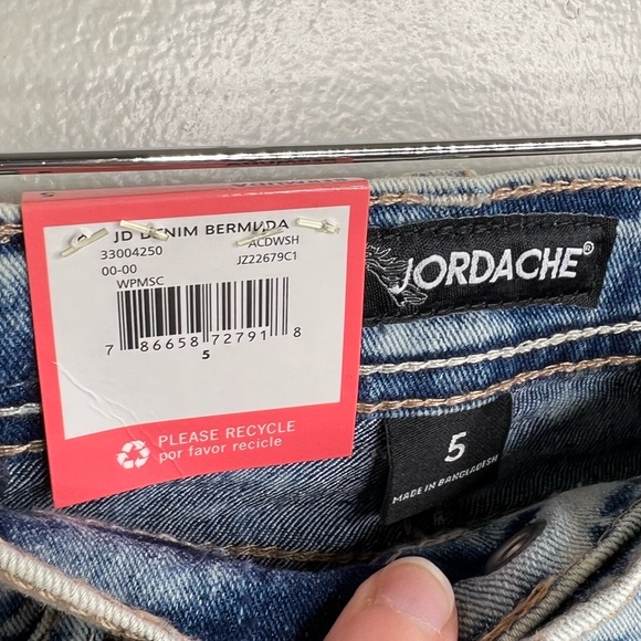 Jordache Bermuda Length Acid Wash Denim Jean Shorts Kids Size 5 New Floral - Picture 4 of 8